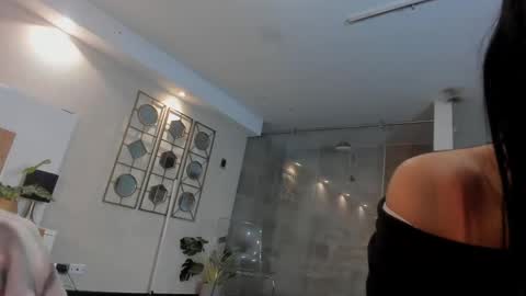 Snapshot of violettaa_stone chatting on 05-21-26, 04:30 Violettaa online show from 05-21-26, 04:30