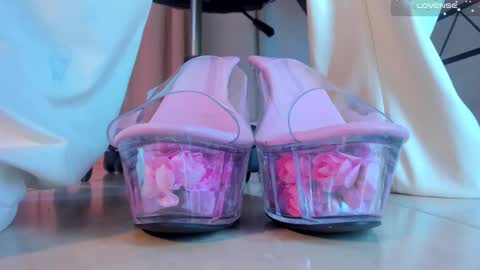 CALL ME TATIANA online show from 11-19-25, 08:31