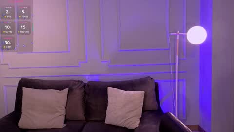 Violett Castel online show from 03-10-26, 08:14