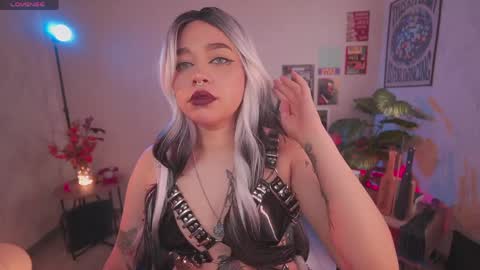 JULIE UWU online show from 03-31-26, 07:58