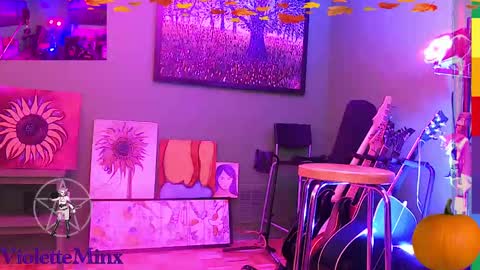 Snapshot of violetteminx chatting on 10-13-25, 04:29 Violette online show from 10-13-25, 04:29