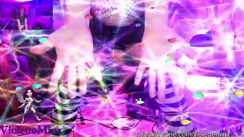 Snapshot of violetteminx chatting on 07-29-26, 07:01 Violette online show from 07-29-26, 07:01
