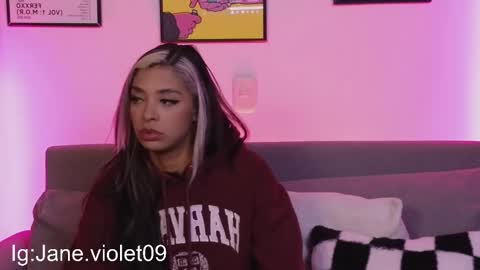 Snapshot of violettgrey_ chatting on 09-09-25, 01:05 Violet online show from 09-09-25, 01:05