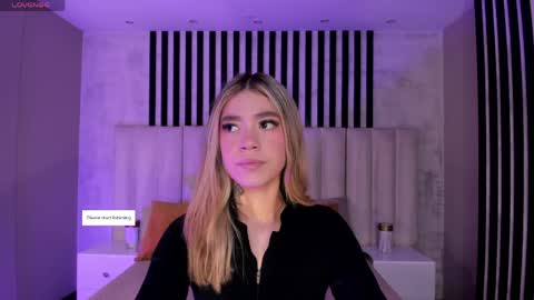 Violett  online show from 05-12-26, 10:01