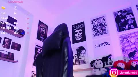 Snapshot of violettlane chatting on 01-14-25, 11:48 Violeta online show from 01-14-25, 11:48