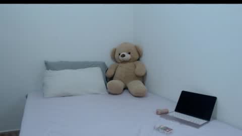 Snapshot of violettmartinezxx chatting on 07-06-26, 07:38 Violett online show from 07-06-26, 07:38
