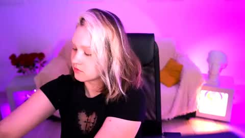Violett online show from 07-08-26, 06:18