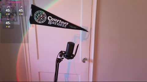 Snapshot of violetwinter666 chatting on 03-09-25, 03:16 Violet Winter  indie sleaze goth girl next door online show from 03-09-25, 03:16