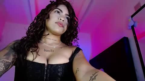 Snapshot of violetwitch05 chatting on 02-20-25, 09:09 Violet online show from 02-20-25, 09:09