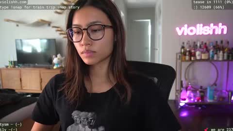 Snapshot of violishh chatting on 02-28-25, 09:23 follow me on twitter violishh and ig violishh online show from 02-28-25, 09:23