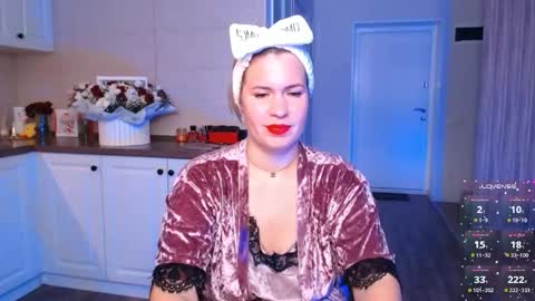 Snapshot of vip_juicy chatting on 09-13-25, 05:07 VelvettTime online show from 09-13-25, 05:07