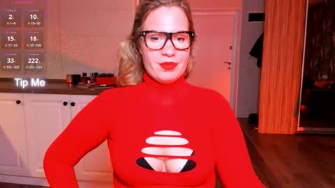 Snapshot of vip_juicy chatting on 10-09-25, 05:55 VelvettTime online show from 10-09-25, 05:55