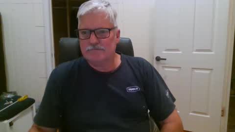 Snapshot of viper654321 chatting on 09-16-25, 08:04 viper654321 online show from 09-16-25, 08:04