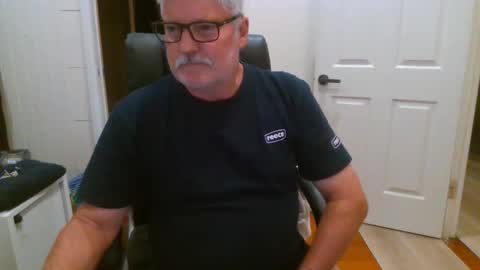 Snapshot of viper654321 chatting on 10-08-25, 08:01 viper654321 online show from 10-08-25, 08:01