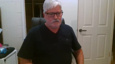 Snapshot of viper654321 chatting on 12-14-25, 07:58 viper654321 online show from 12-14-25, 07:58