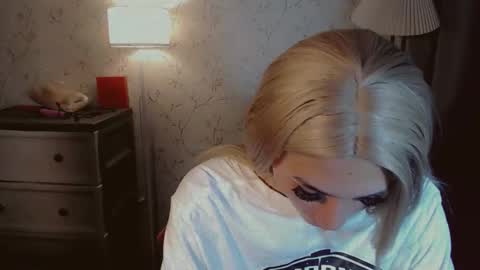 Pearl online show from 11-20-25, 05:29