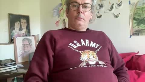 Snapshot of virgile73 chatting on 11-02-25, 02:52 virgile73 online show from 11-02-25, 02:52