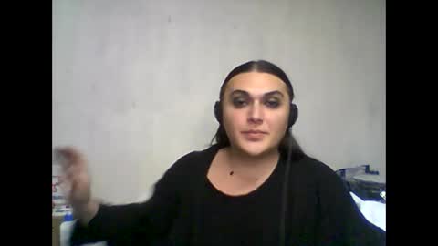 Snapshot of virgorian_enigma chatting on 12-14-24, 06:13 priscilla online show from 12-14-24, 06:13