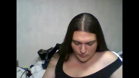 Snapshot of virgorian_enigma chatting on 12-16-24, 04:23 priscilla online show from 12-16-24, 04:23