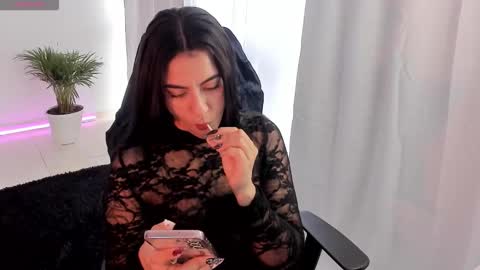 Lu online show from 11-08-25, 08:51