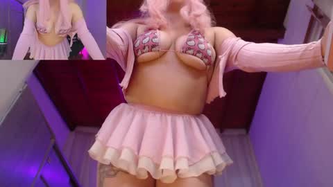 Snapshot of virtual_dollx chatting on 05-21-26, 02:51 X A-12 online show from 05-21-26, 02:51