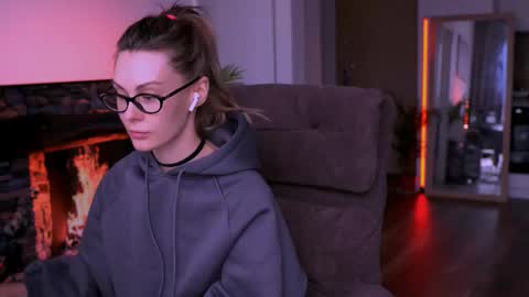 Snapshot of virtual_muse_bc chatting on 10-19-25, 07:09 virtual_muse_bc online show from 10-19-25, 07:09