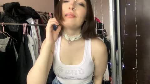 Snapshot of virusdoll chatting on 04-22-26, 10:28 virusdoll online show from 04-22-26, 10:28