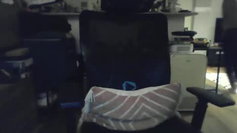 Snapshot of visionzzzz chatting on 05-16-26, 11:42 Visionzzzz online show from 05-16-26, 11:42