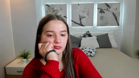 Snapshot of vitajoy_ chatting on 12-13-24, 06:59 Vita online show from 12-13-24, 06:59