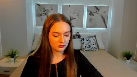 Snapshot of vitajoy_ chatting on 12-15-24, 06:59 Vita online show from 12-15-24, 06:59