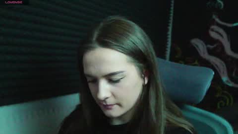 Snapshot of vitajoy_ chatting on 02-11-25, 04:24 Vita online show from 02-11-25, 04:24