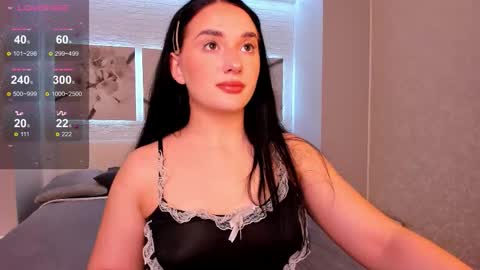 Snapshot of vitajoy_ chatting on 10-18-25, 11:00 Vita online show from 10-18-25, 11:00