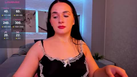 Snapshot of vitajoy_ chatting on 10-19-25, 10:49 Vita online show from 10-19-25, 10:49