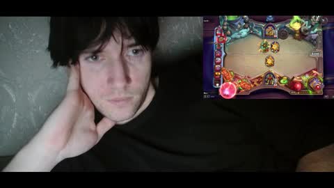 Snapshot of vitiligoboyy chatting on 12-04-25, 01:15 vitiligoboyy online show from 12-04-25, 01:15