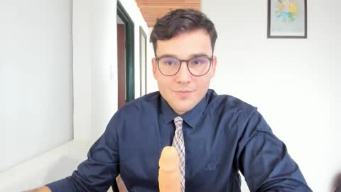 Vito Ferrer online show from 10-21-25, 05:24