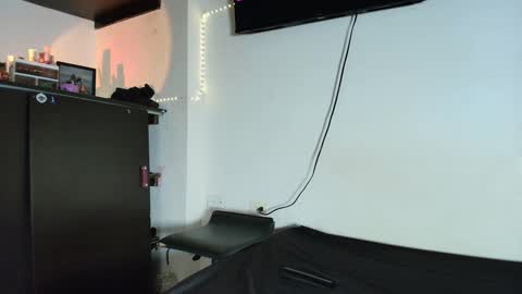 Snapshot of vitoriia_ chatting on 09-27-25, 10:48 vitoriia_ online show from 09-27-25, 10:48