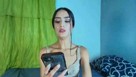 vitoriia_ online show from 06-18-26, 04:46