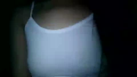 Snapshot of vitress23 chatting on 09-18-25, 07:32 vitress23 online show from 09-18-25, 07:32