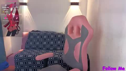 VITTORIA  online show from 03-25-26, 02:01