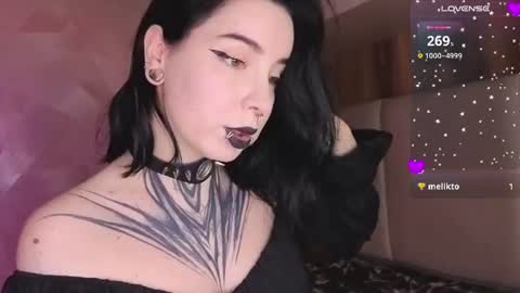 Vivi   online show from 07-30-26, 09:14