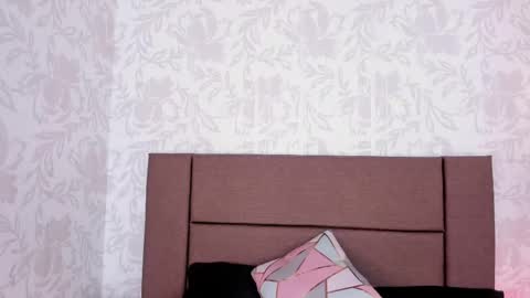 Snapshot of vivi_gh1 chatting on 05-30-26, 03:47 Vivi online show from 05-30-26, 03:47