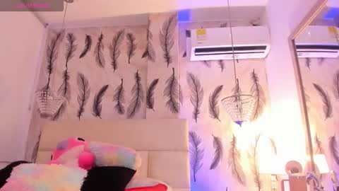 Viviana  online show from 10-25-25, 10:48