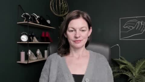 Vivian online show from 10-28-25, 07:45