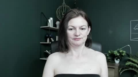 Vivian online show from 06-08-26, 06:36