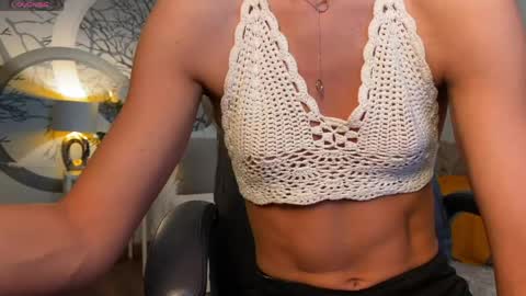 Vivian Evans online show from 05-22-26, 01:02