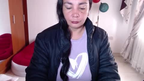 vivian_milf_paint online show from 11-15-25, 01:29