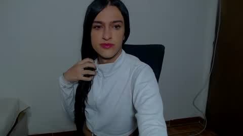 Snapshot of vivianalatin chatting on 07-21-26, 11:45 instagram Viviana73215 online show from 07-21-26, 11:45