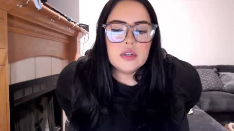 Snapshot of vivianaortega chatting on 03-04-25, 02:17 Vivi online show from 03-04-25, 02:17