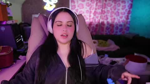 Snapshot of vivianaortega chatting on 03-06-26, 02:35 Vivi online show from 03-06-26, 02:35