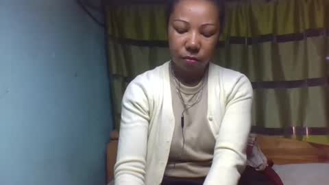 viviane0812 online show from 09-09-25, 10:04